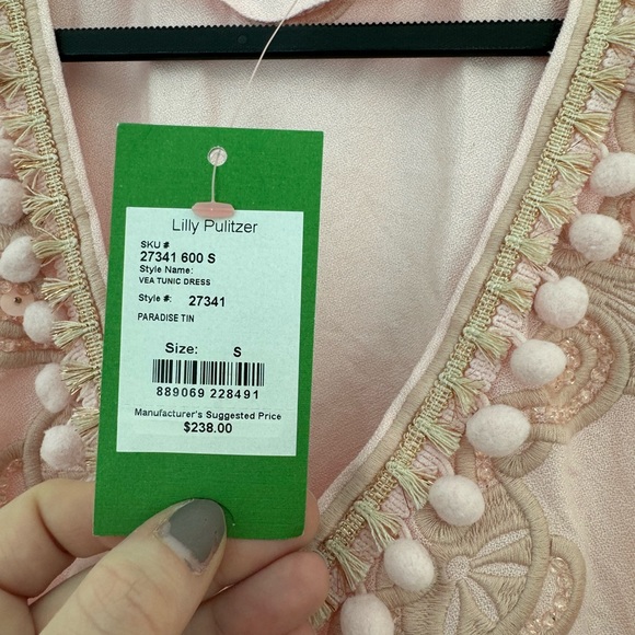 NWT Lilly Pulitzer Vea tunic dress, size small. Retail $238 - Picture 10 of 10